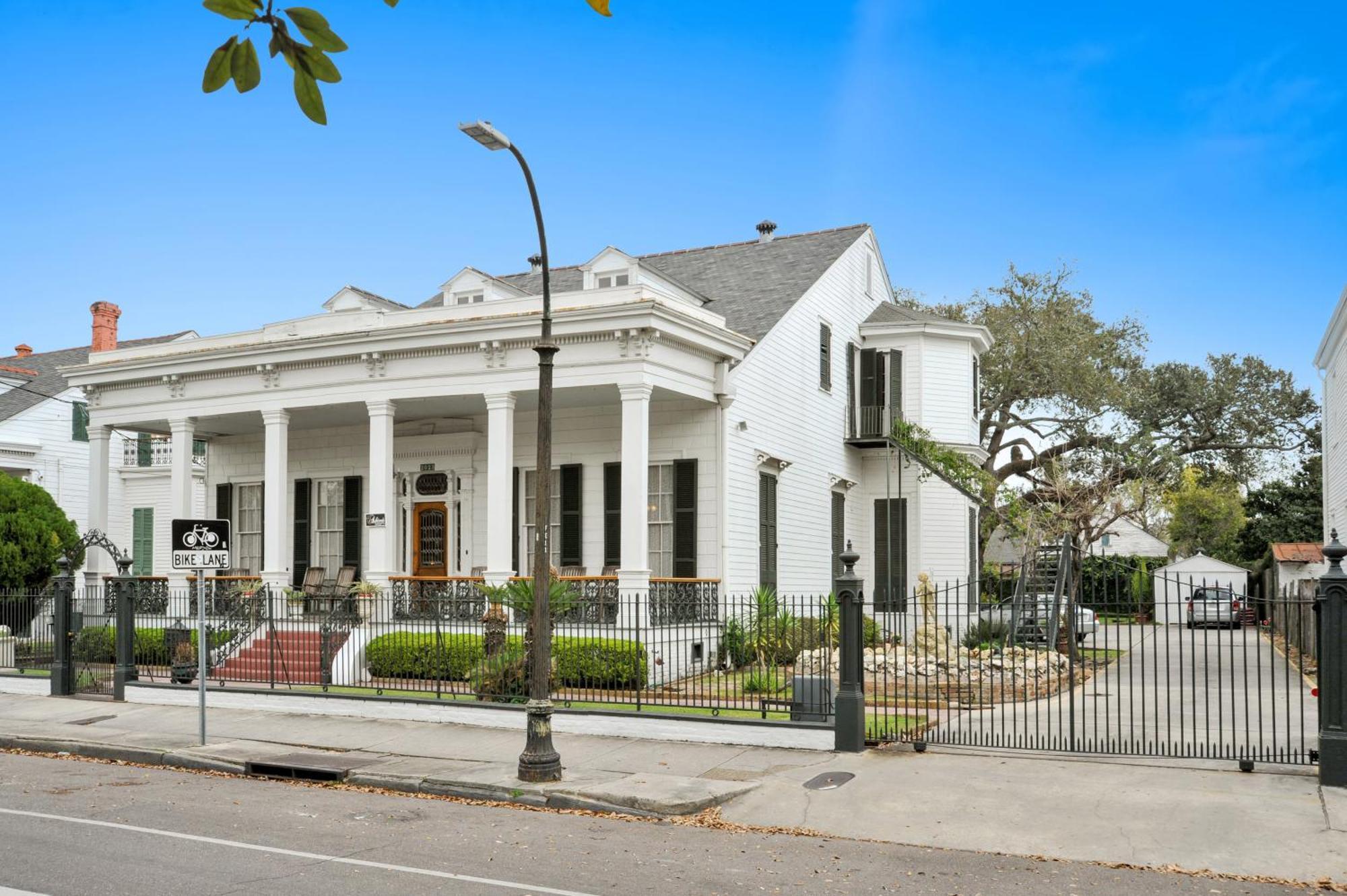Ashton'S Bed And Breakfast New Orleans Exterior photo